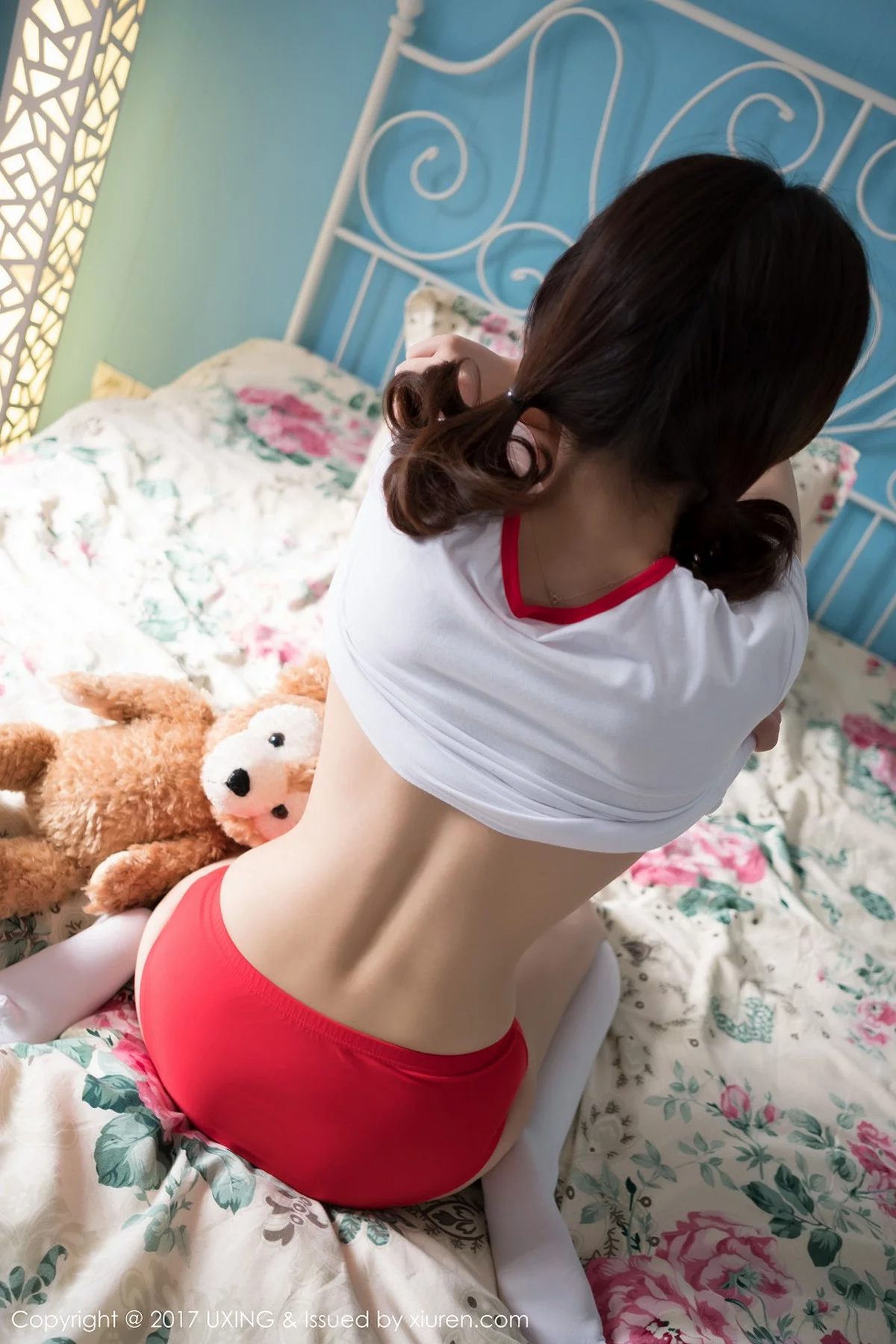 M940-[UXING优星馆]Vol.040_嫩模K8傲娇萌萌Vivian居家大床上体操服可爱萌动写真60P 优星馆-第39张