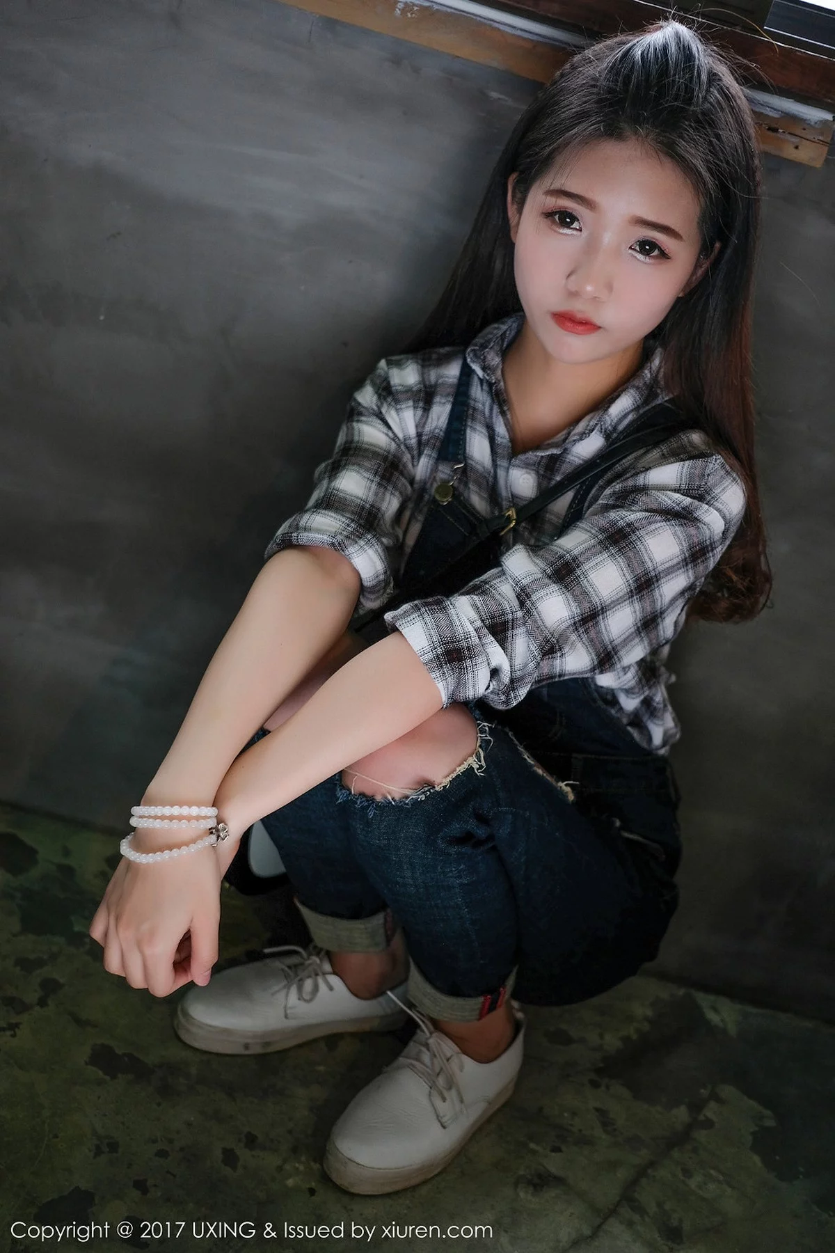 M940-[UXING优星馆]Vol.044_童颜巨乳嫩模可爱的小叶子脱牛仔衬衫秀完美曲线诱惑写真40P 优星馆-第11张