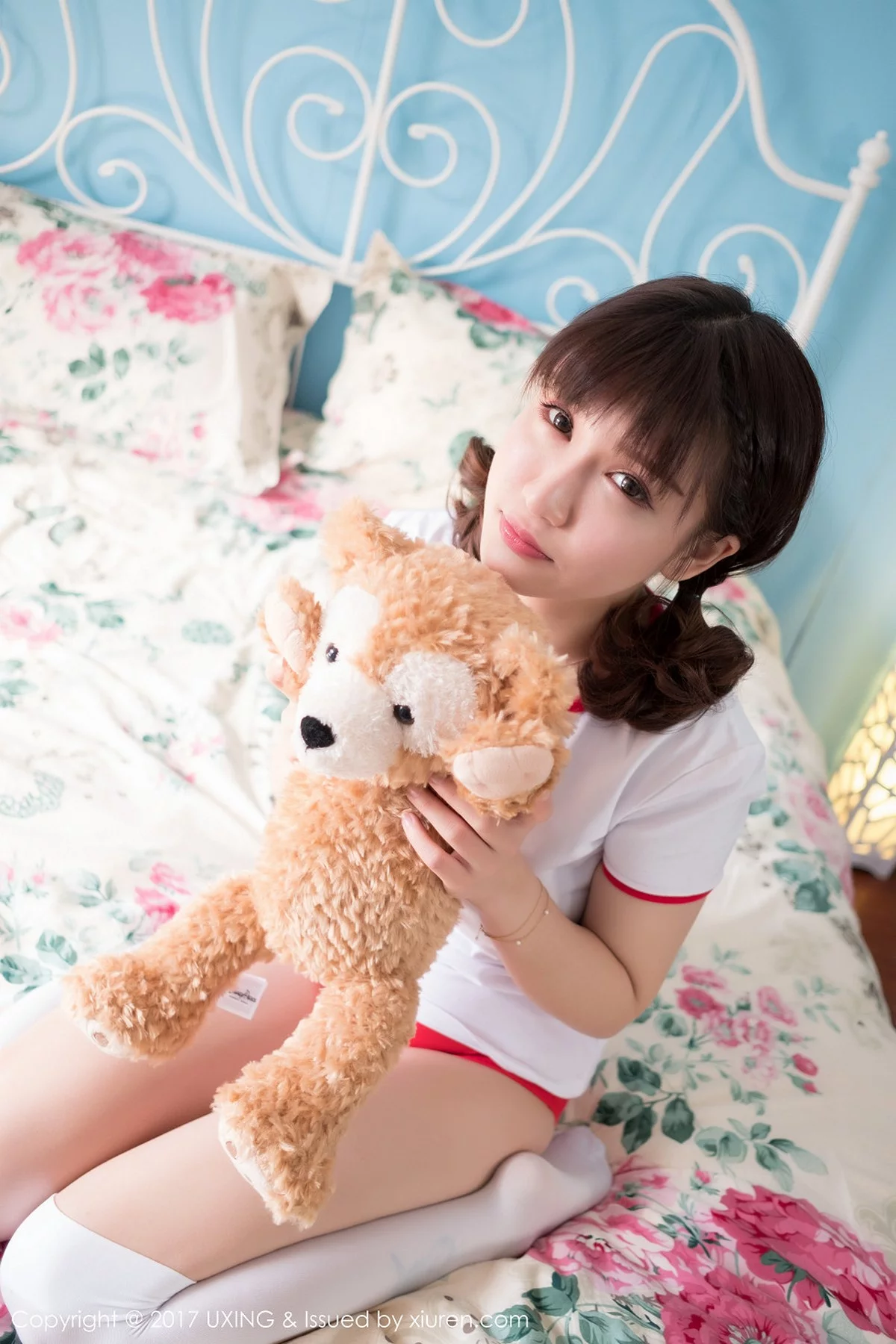 M940-[UXING优星馆]Vol.040_嫩模K8傲娇萌萌Vivian居家大床上体操服可爱萌动写真60P 优星馆-第21张