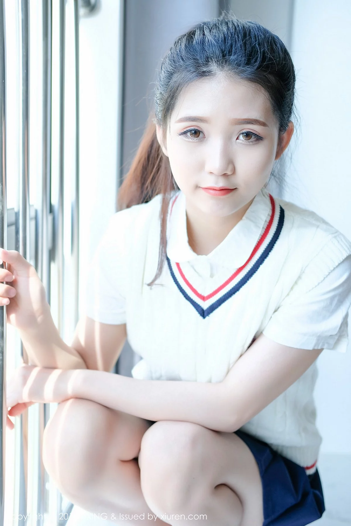 M940-[UXING优星馆]Vol.056_嫩模可爱的小叶子清纯学生装+居家性感内衣秀美胸写真38P 优星馆-第8张