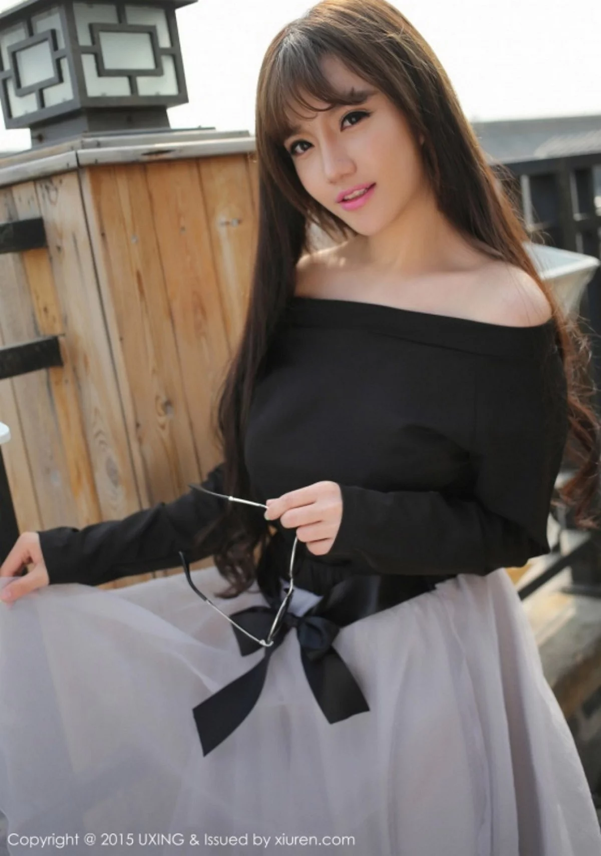 M940-[UXING优星馆]Vol.007_新人嫩模艾西Ashley白色上衣秀豪乳清新性感写真52P 优星馆-第29张