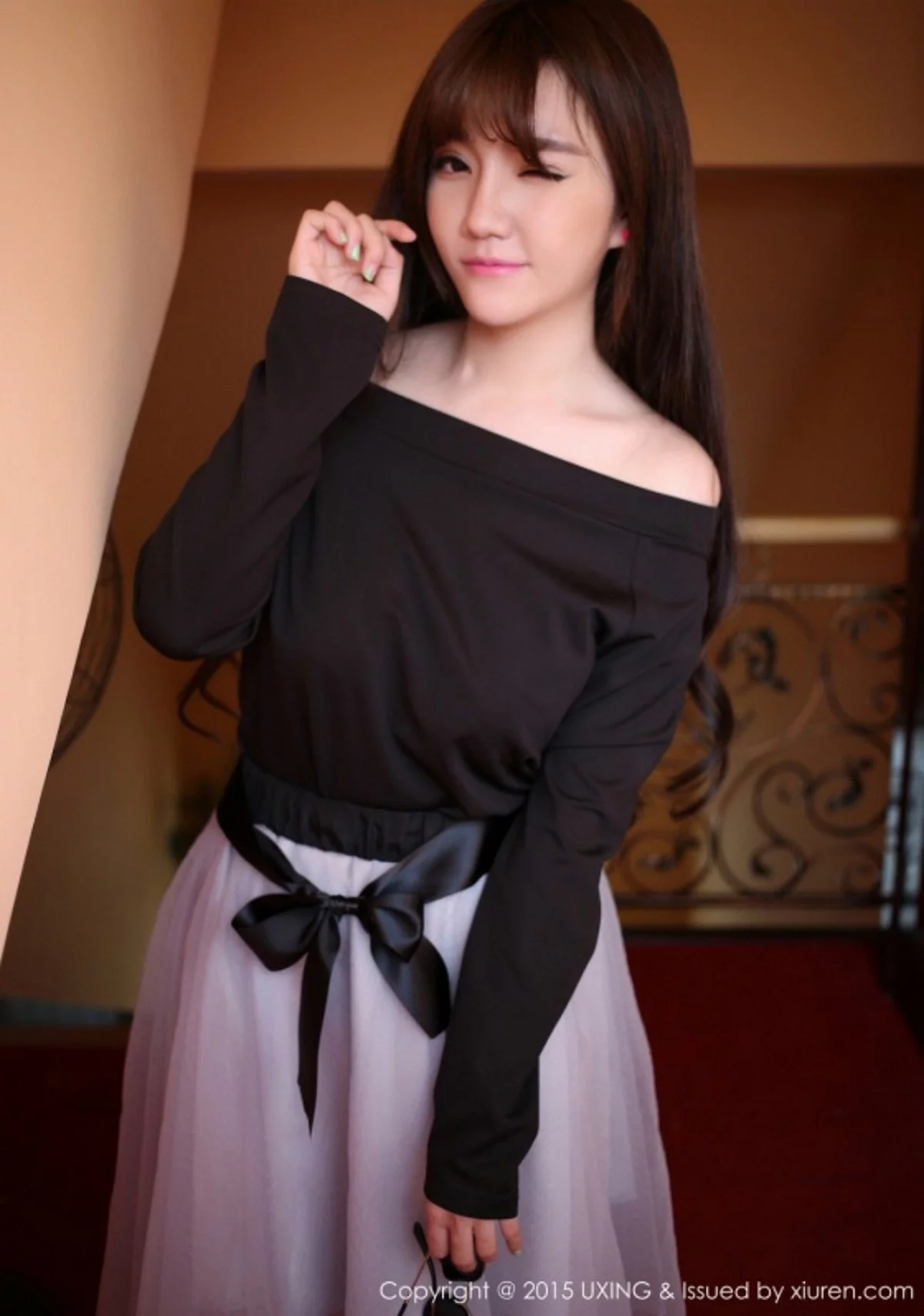 M940-[UXING优星馆]Vol.007_新人嫩模艾西Ashley白色上衣秀豪乳清新性感写真52P 优星馆-第28张