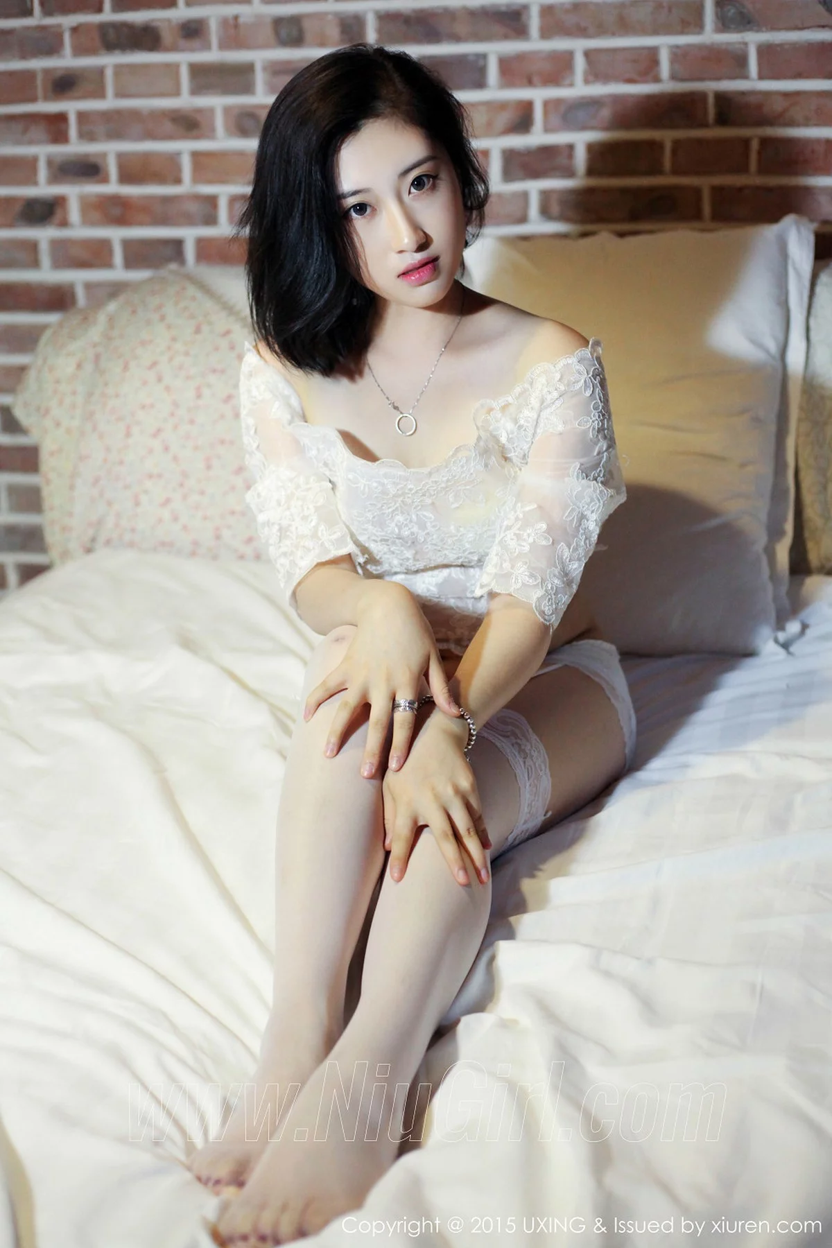 M940-[UXING优星馆]Vol.014_嫩模Rialer傅雅慧白色蕾丝吊带丝袜性感翘臀写真39P 优星馆-第37张
