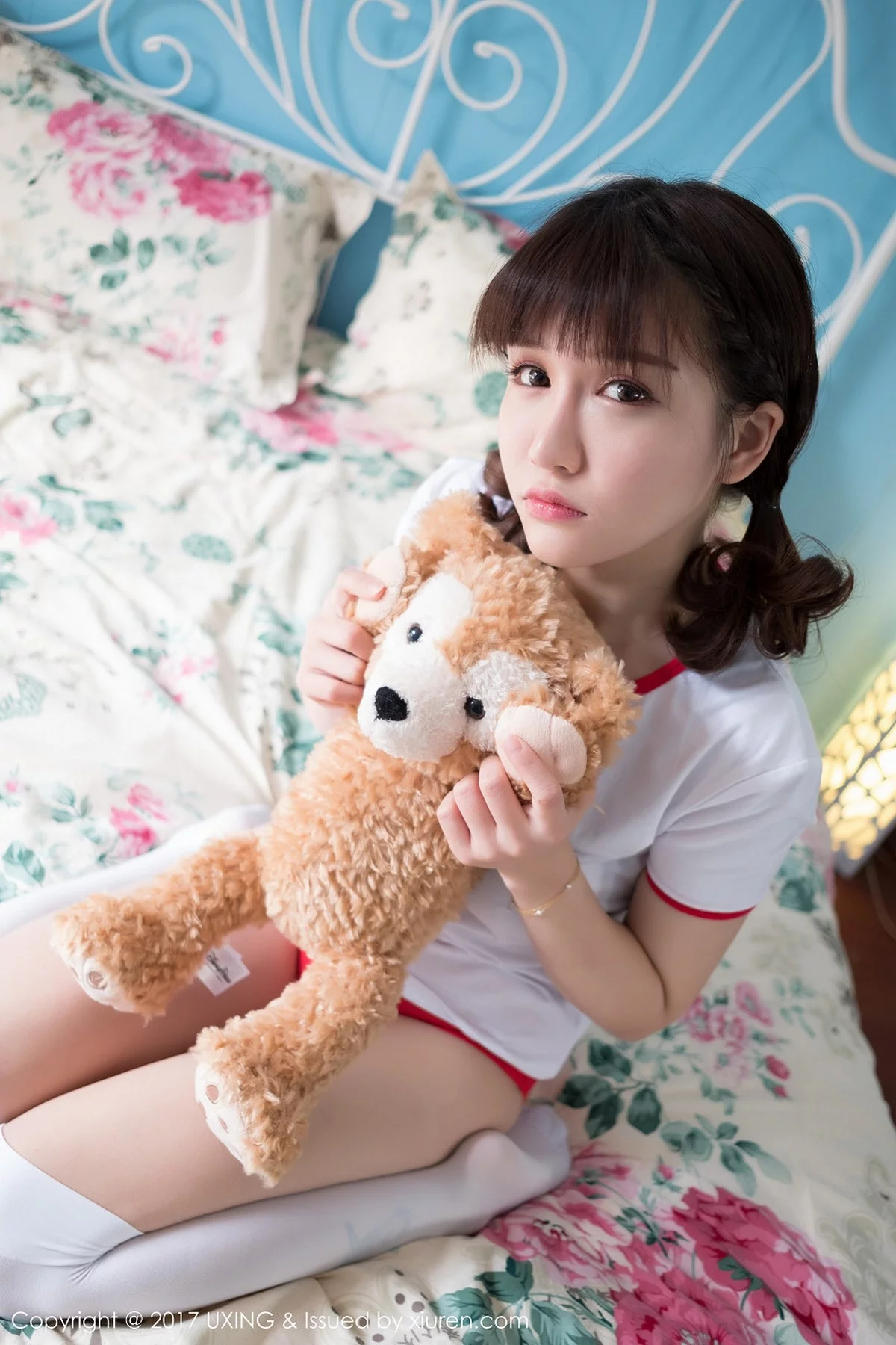 M940-[UXING优星馆]Vol.040_嫩模K8傲娇萌萌Vivian居家大床上体操服可爱萌动写真60P 优星馆-第20张