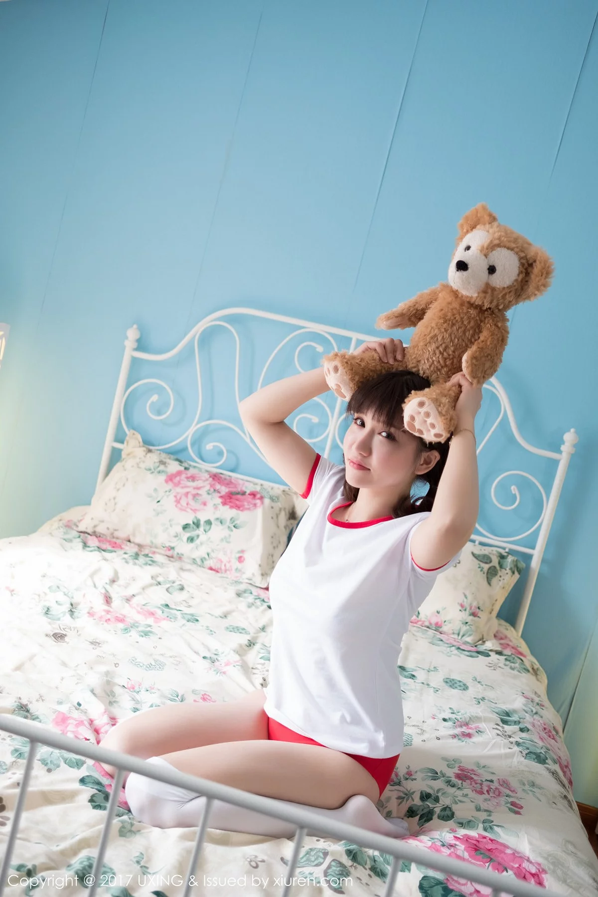 M940-[UXING优星馆]Vol.040_嫩模K8傲娇萌萌Vivian居家大床上体操服可爱萌动写真60P 优星馆-第19张