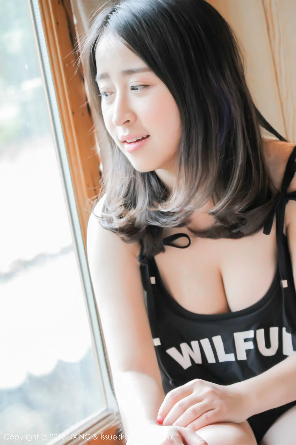 M940-[UXING优星馆]Vol.017_嫩模煊煊sunny爱吃棒棒糖的连体泳装妹子性感写真50P 优星馆-第39张