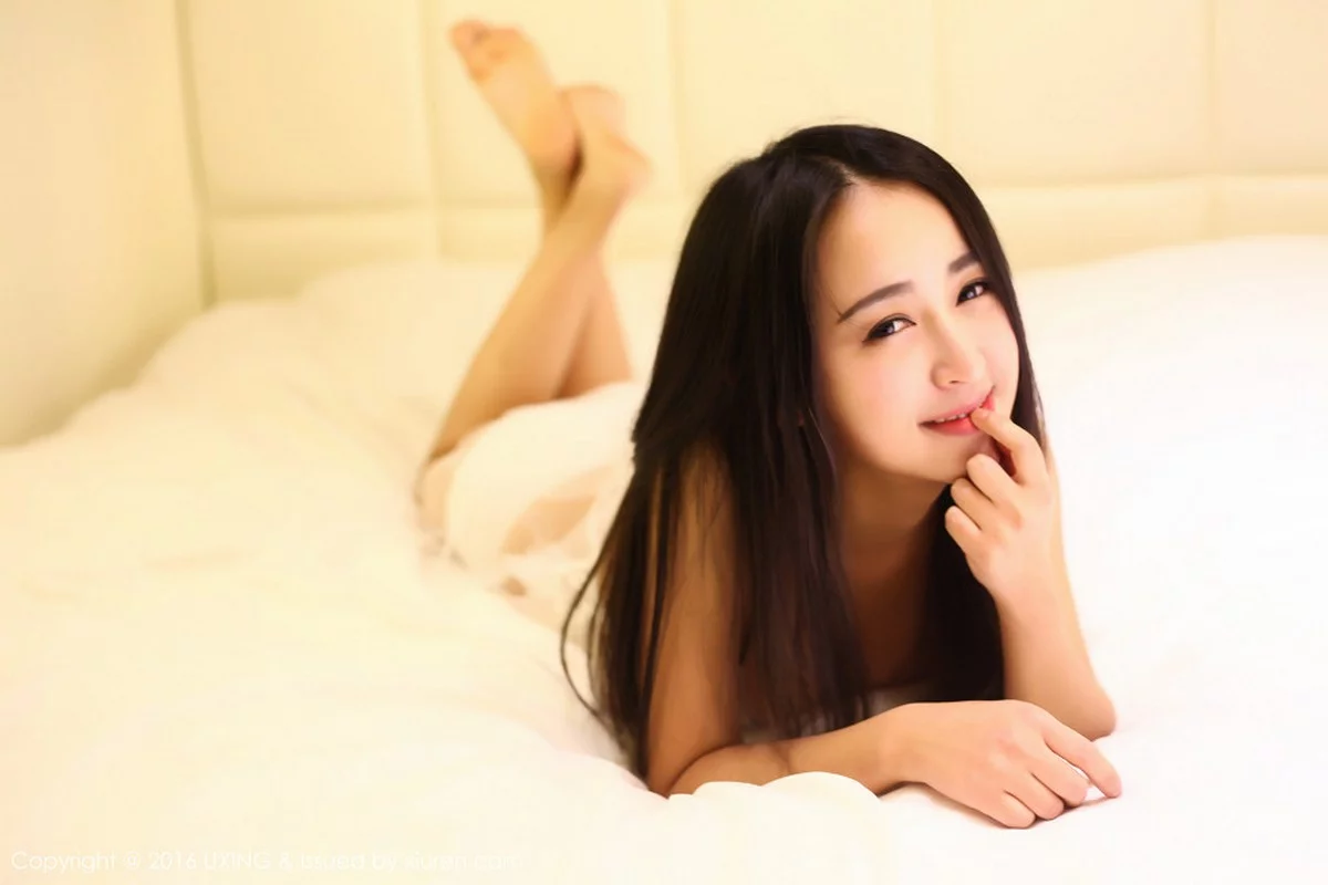 M940-[UXING优星馆]Vol.036_童颜巨乳萝莉煊煊sunny白色薄纱内衣迷人翘臀写真53P 优星馆-第28张
