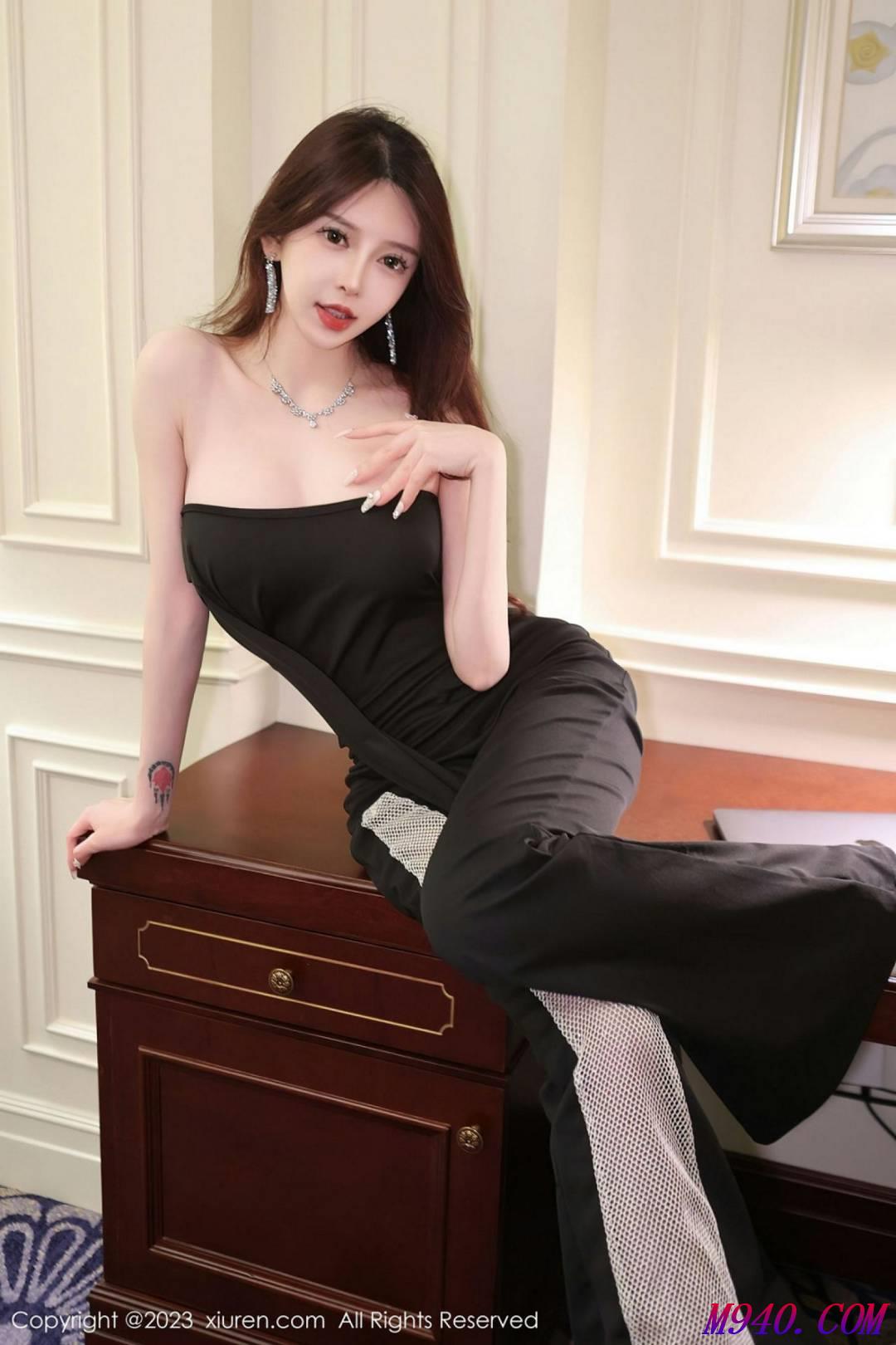 M940.COM-[XIUREN秀人网] 2023.03.15 NO.6417 玉兔miki [95P-868MB]